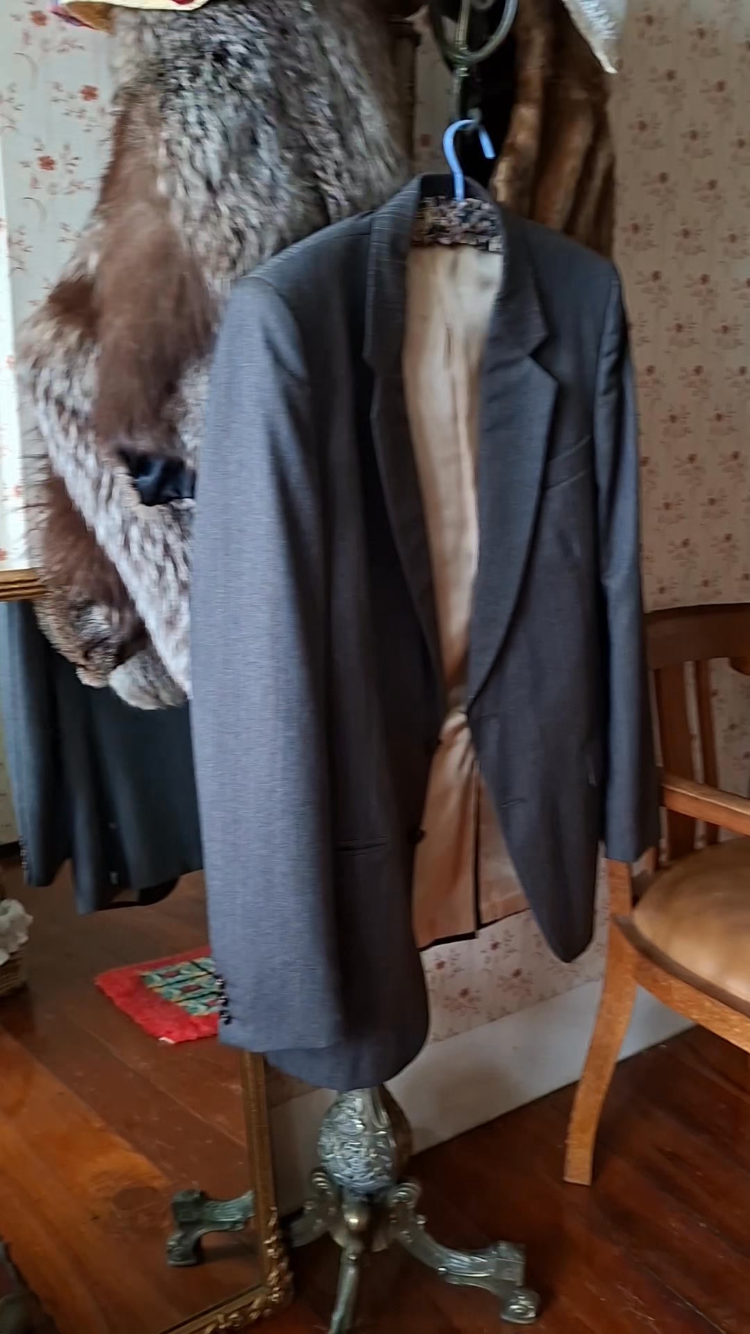 Come and play dress-up! Over in our homestead you'll find a wardrobe full of treasure! Choose you...