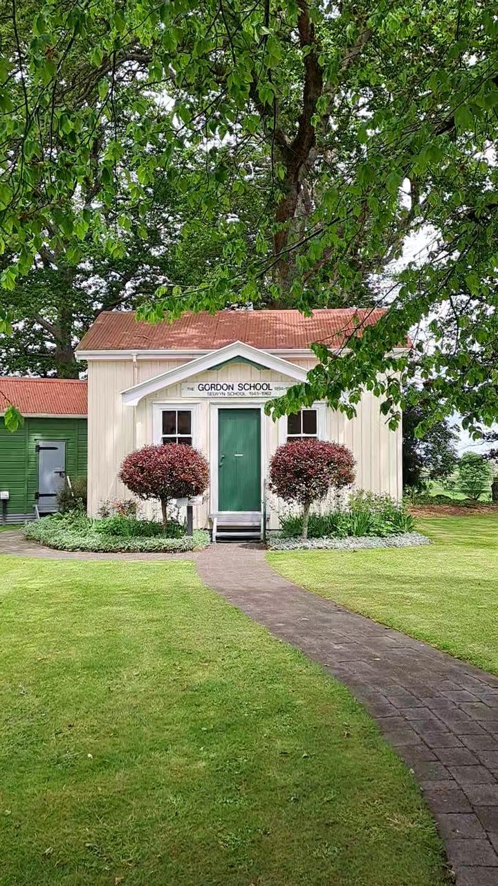 Time for school!  Ahh the holidays have come to an end.  As all of you wonderful teachers head ba...